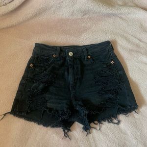 MOM SHORTS